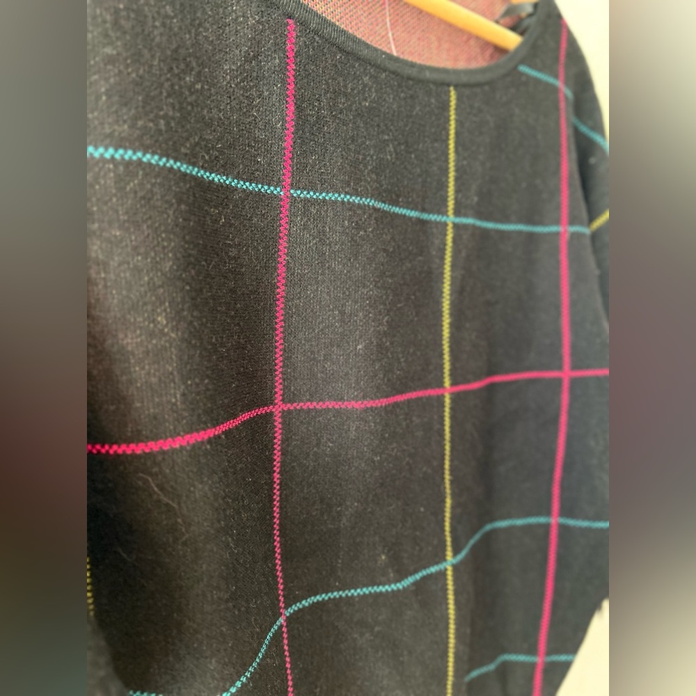 🆕 New York & Company Plaid Sweater Top | S - Picture 6 of 7